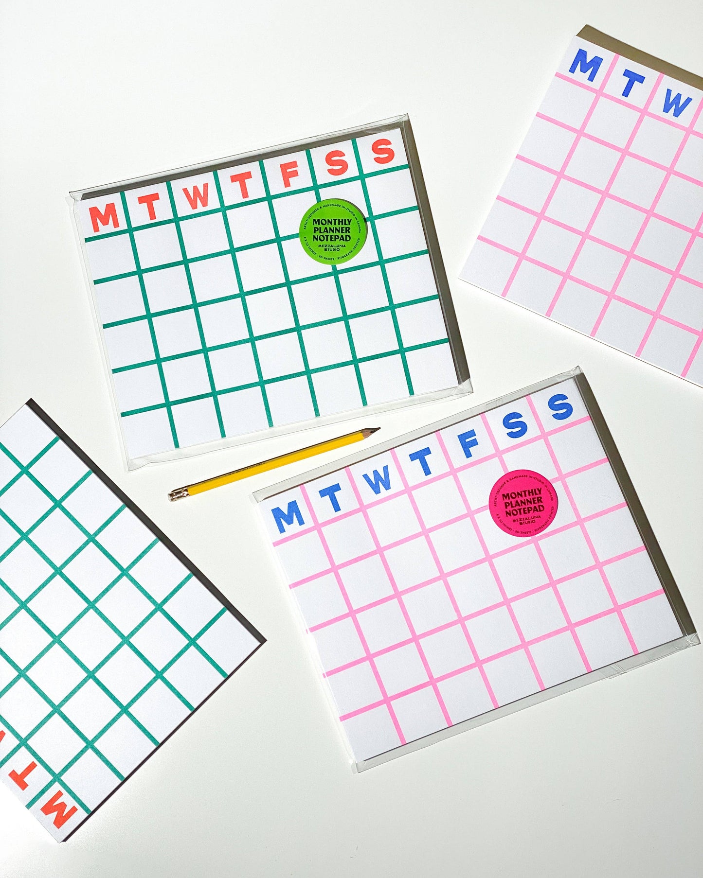 Monthly Notepad • Pink