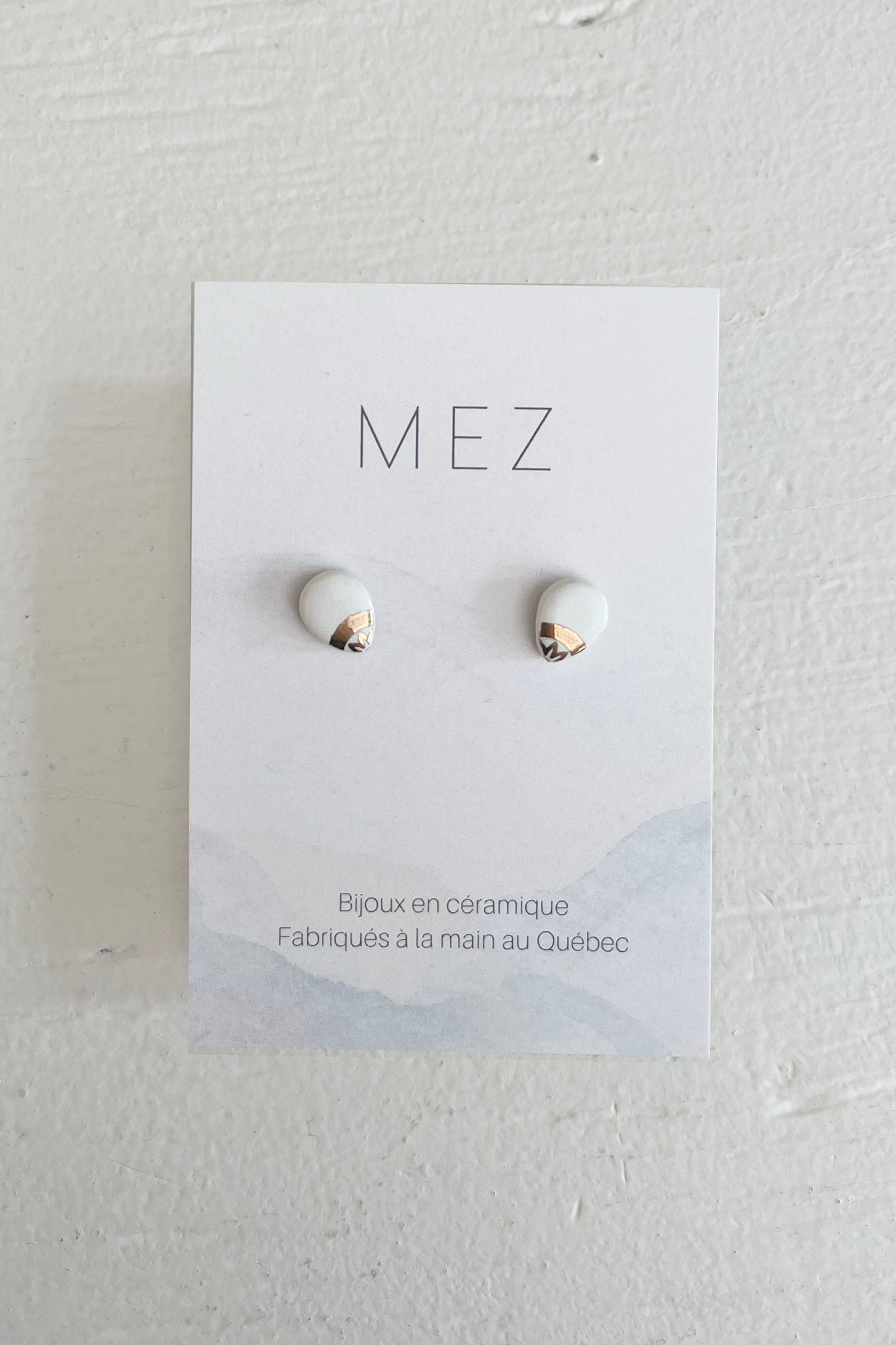White gold teardrop