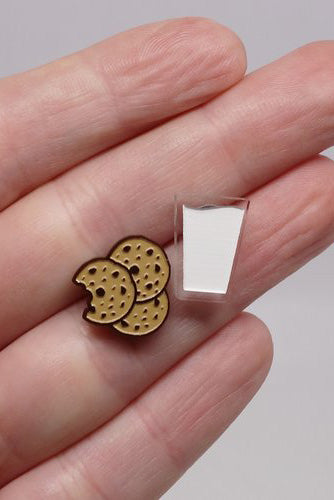 Lili1024 Milk & Cookies Studs