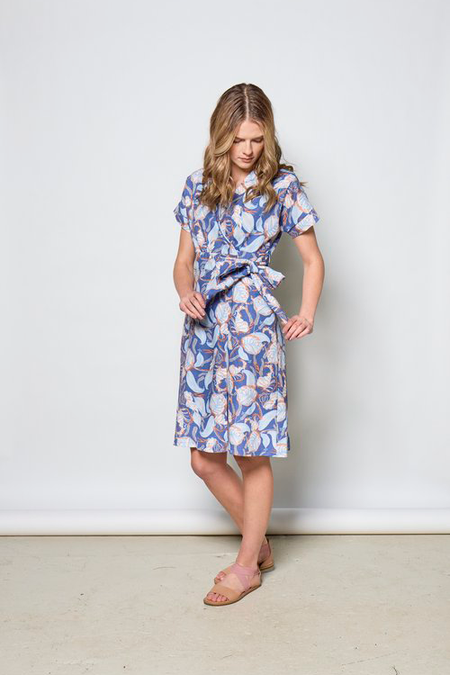 Maura Dress by Tangente, Blue Print, wrap dress, V-neck, short cuffed sleeves, attached  tie belt, above the knee, hidden side pockets, viscose/linen, sizes XS to XXL, made in Ottawa 
