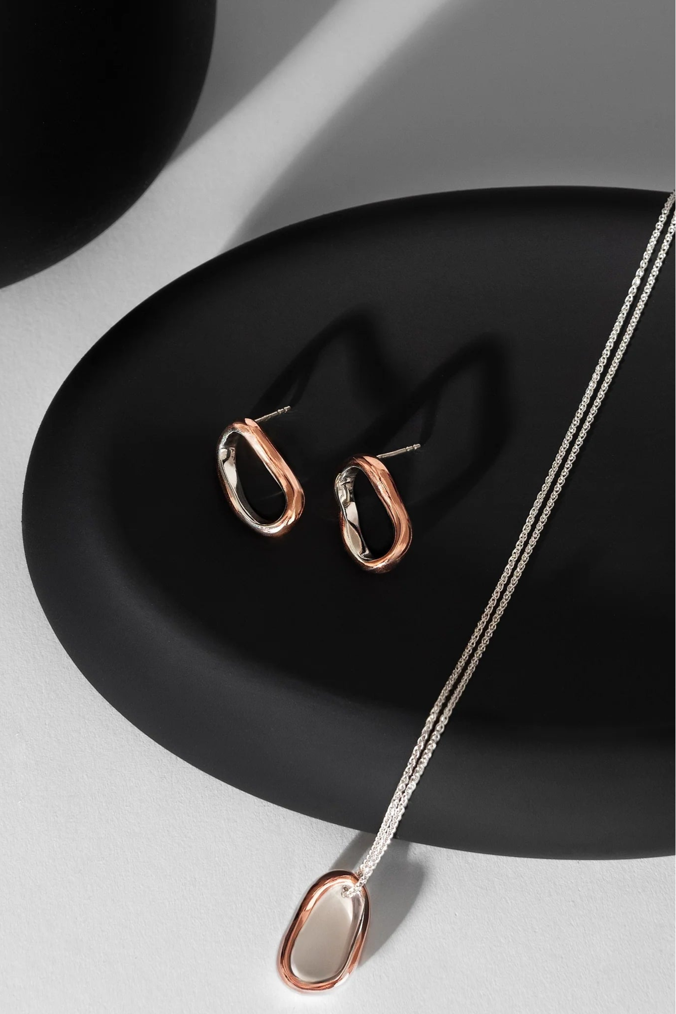 Curves 01 Earrings
