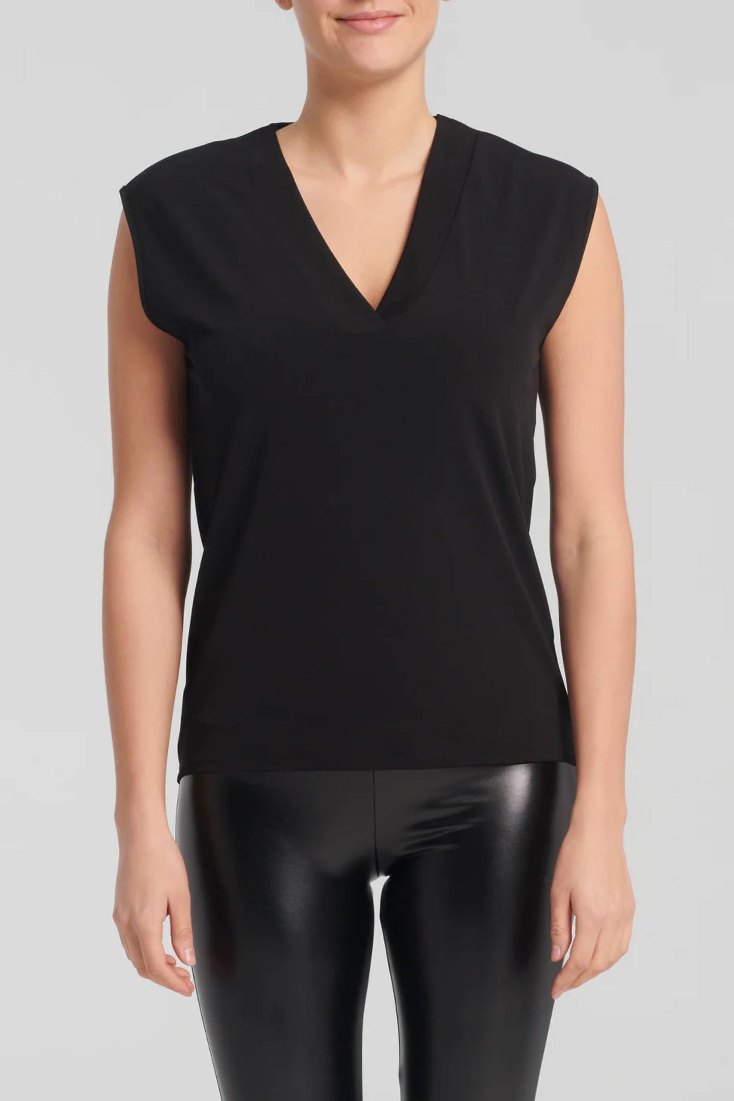 Salvio Top by Kollontai, Black, sleeveless, V-neck, slightly loose fit, hip length, sizes XS to XXL, made in Montreal
