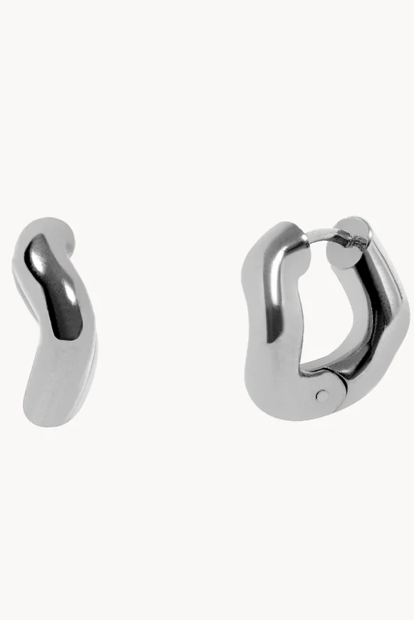 Wave Minimalist Hinge Hoop Earring | PVD Waterproof