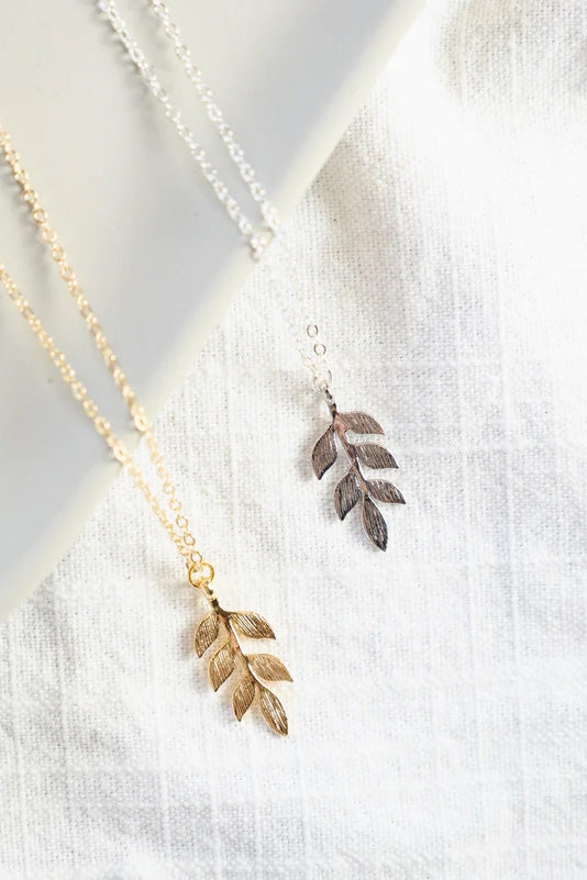 Elegant Leaf Necklace