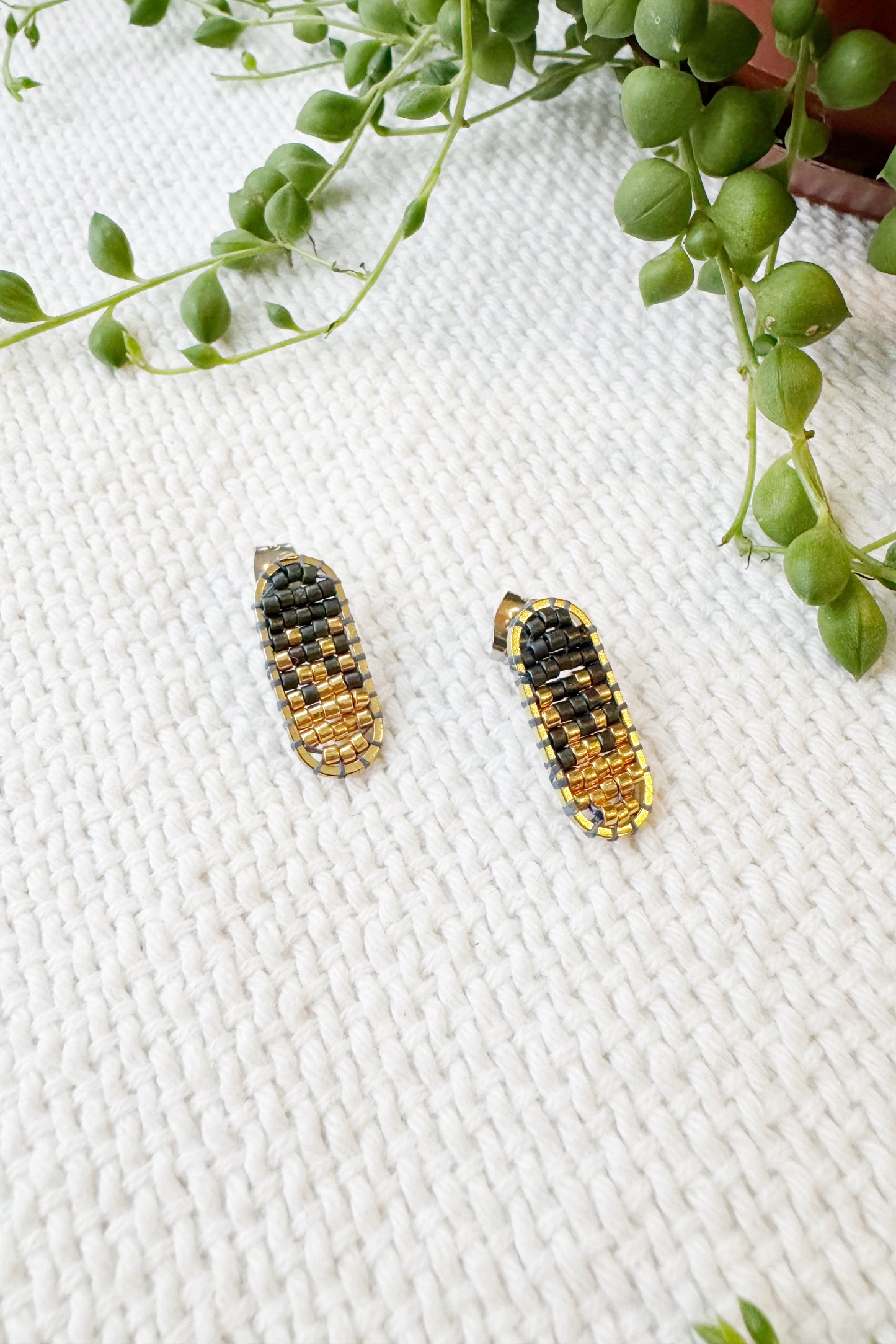 Mini Freya Capsule Studs