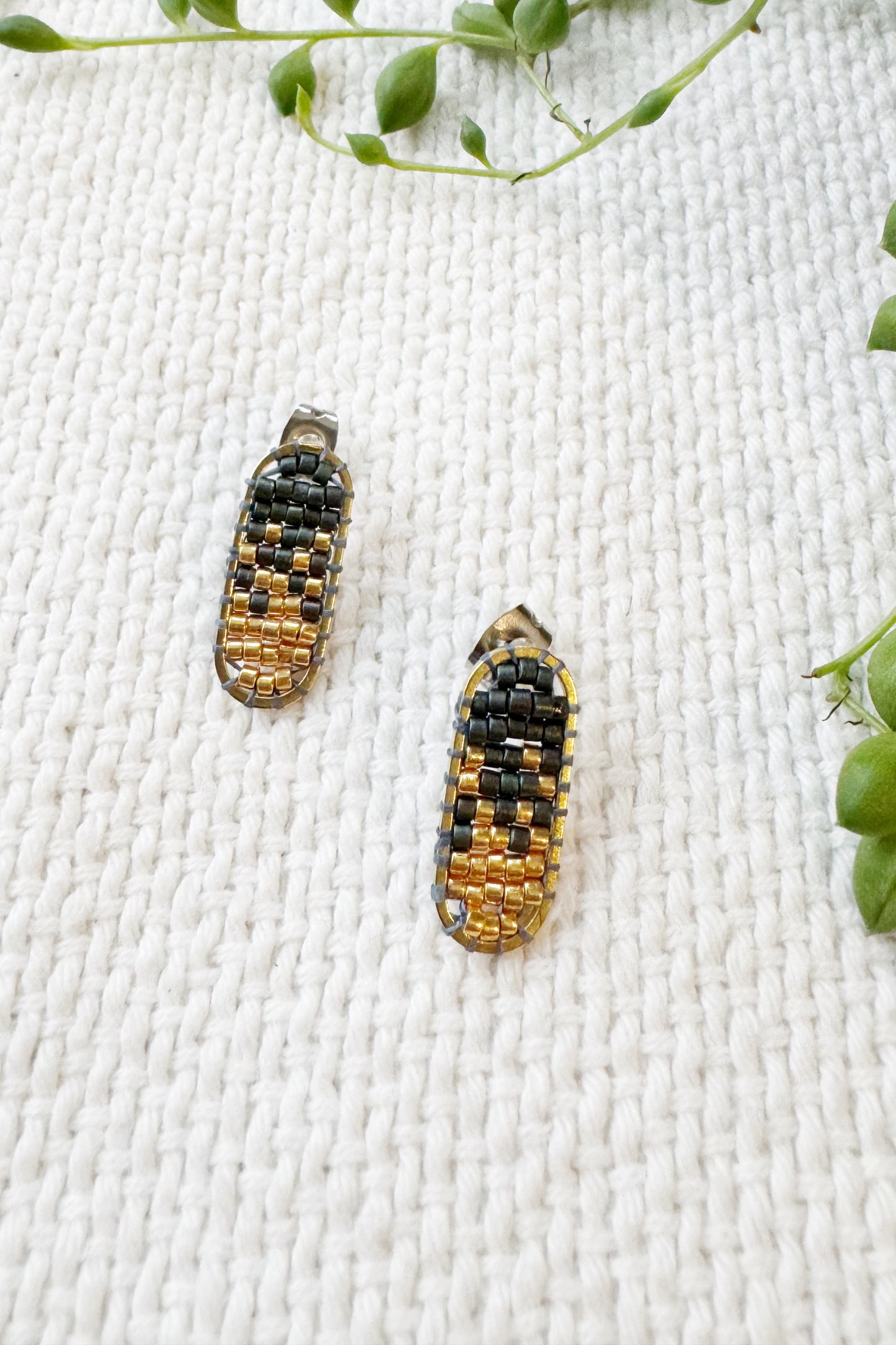 Mini Freya Capsule Studs