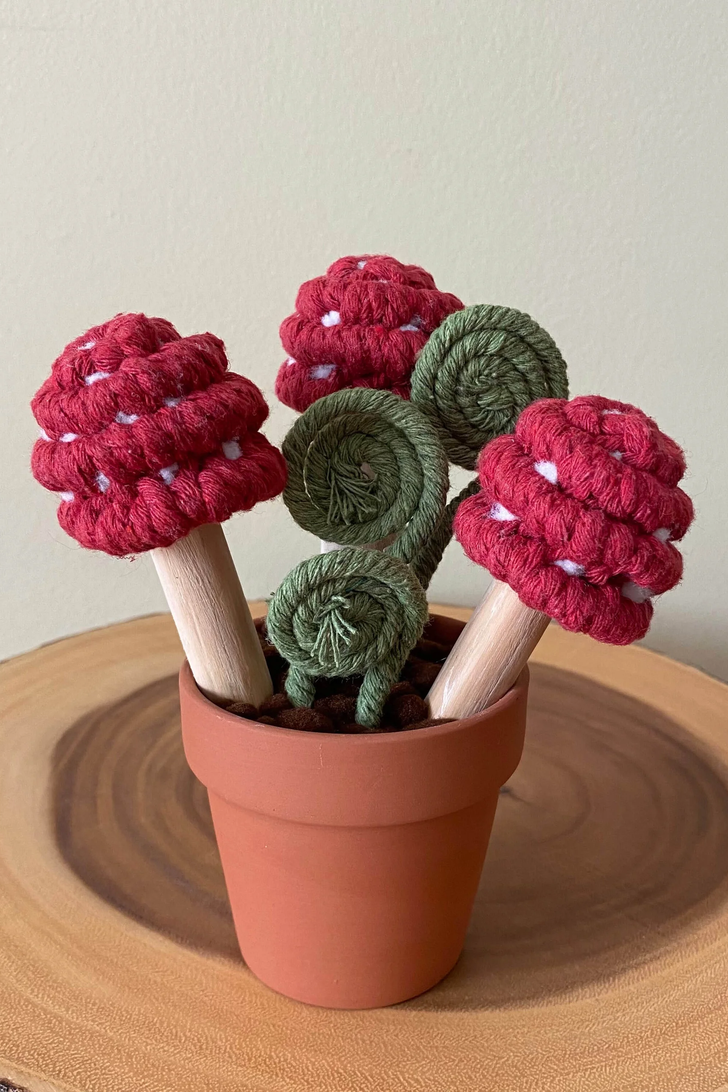 Macrame Triple Mushroom