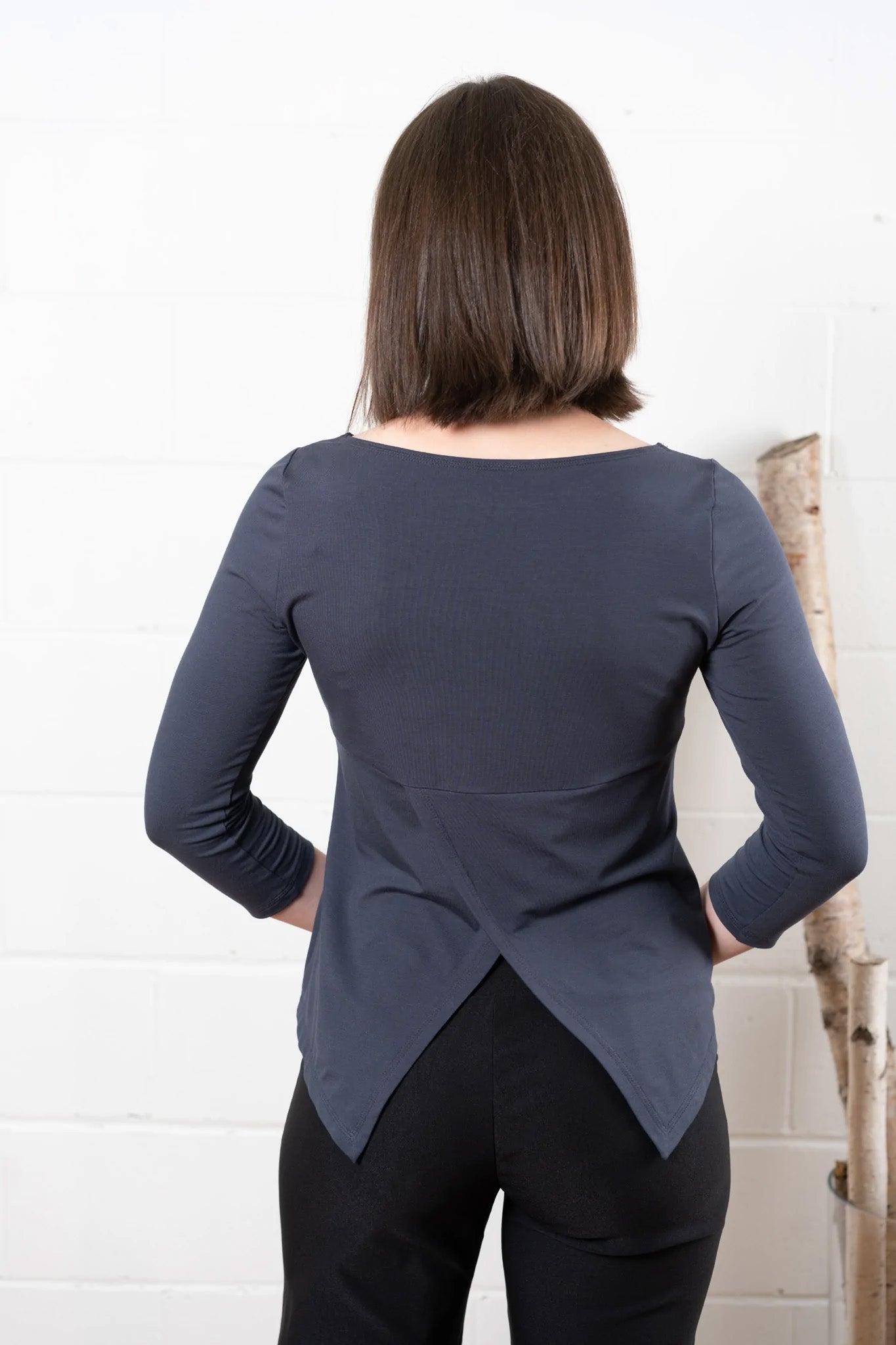 3/4 Sleeve Fela Top by Studio D, Charcoal, back view, boatneck, 3/4 sleeves, split back, sizes XS to XL, made in Ottawa