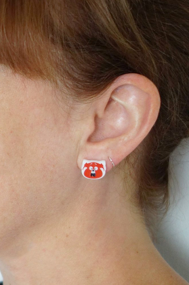 Lili0989 Turning Red Studs
