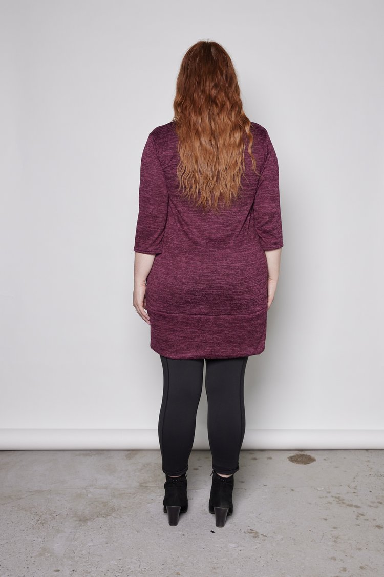 Zoe Tunic by Tangente, Wine, back view,, pullover style tunic, round neck, 3/4 sleeves, front pockets, wide band at hem, sizes XS to XXL, made in Ottawa