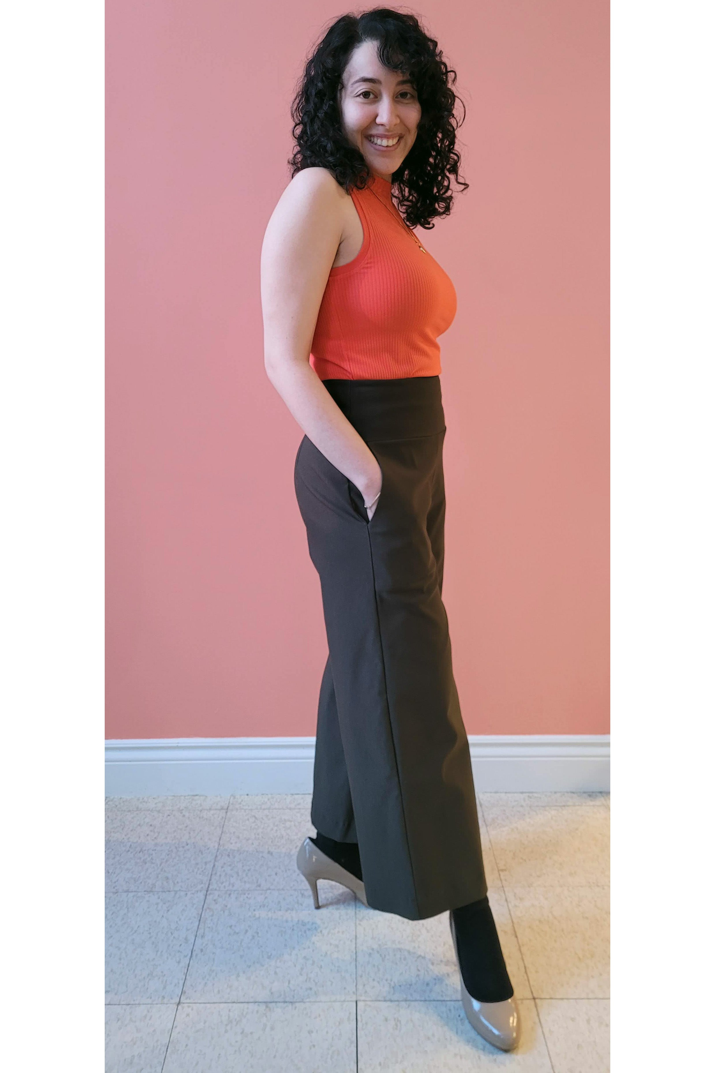 Ima Top by Melow, Coral, sleeveless, fitted, rib knit, slightly cropped length, bamboo rayon, eco fabric, OEKO-TEX certified ,sizes XS to XXL, made in Montreal