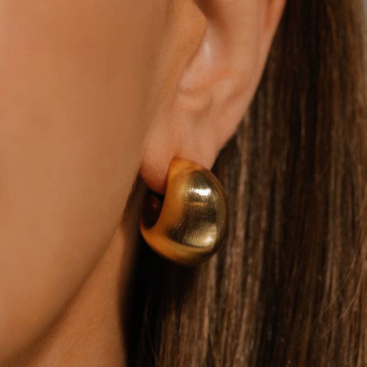Puffy Hoop Crescent Moon Earring | PVD Waterproof 14K
