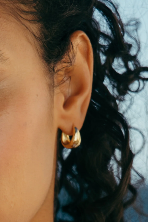 MayMay Teardrop Bold Mini Hinge Hoop Earring | 18K PVD Steel