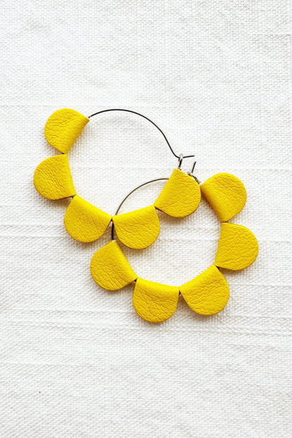 Daisy Hoop Earrings