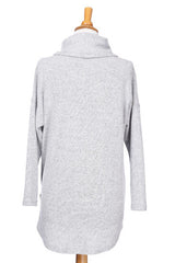 Avalanche Tunic by Rien ne se Perd, Light Grey, back view, cowl neck, button detail on one shoulder, kangaroo pocket, rounded hem, sizes XS/S, M/L, XL/XXL, made in Quebec