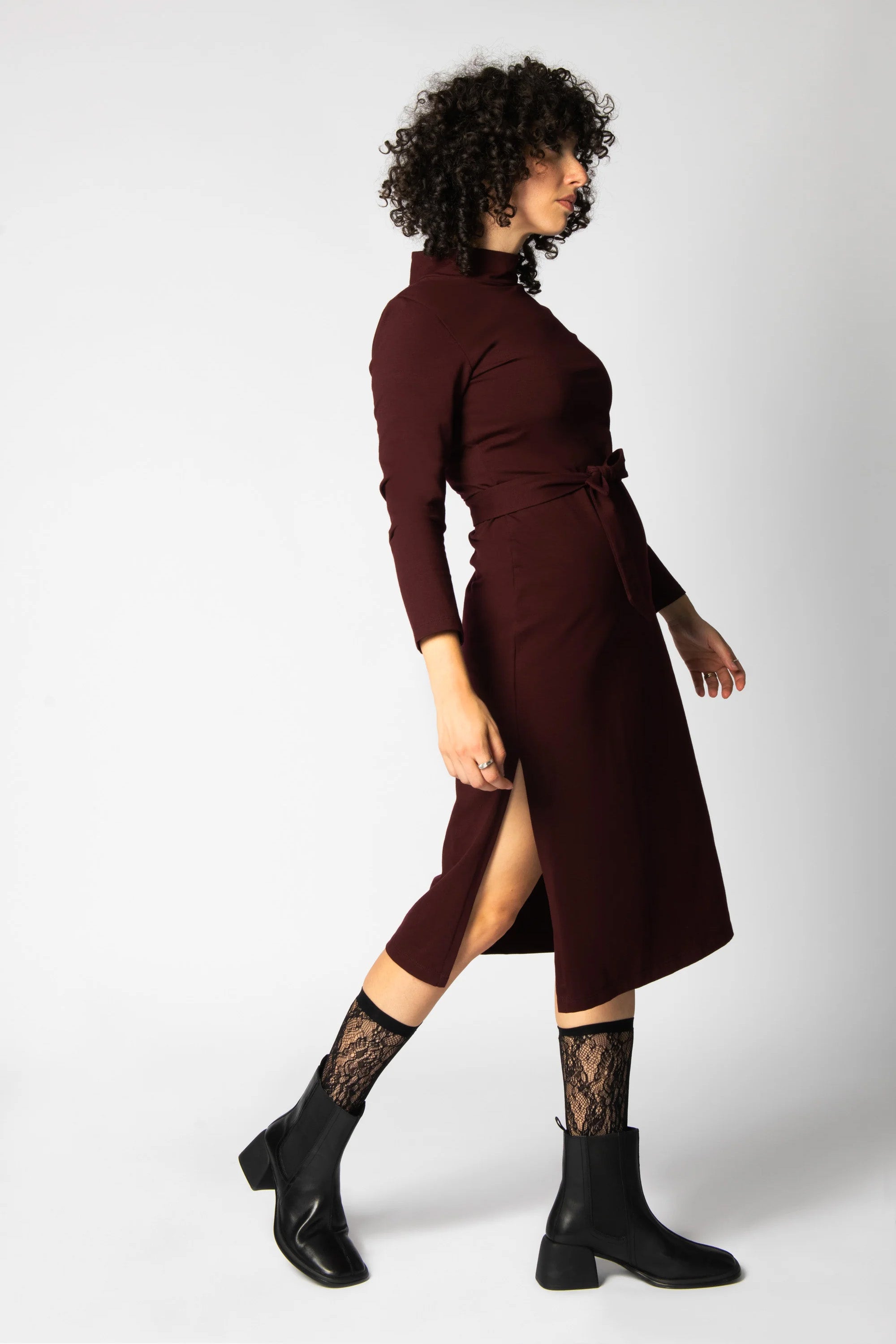 Basinger Long Dress by Eve Lavoie, Burgundy Cotton, OEKO-TEX certified cotton,turtleneck dress, midi-length, side slit, removable belt, sizes XS to XL, made in Montreal 