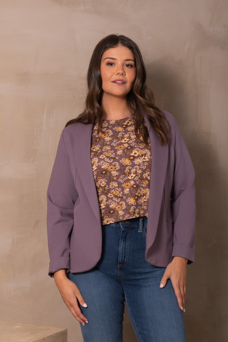 Max Jacket by Cherry Bobin, Old Mauve, semi-tailored, cuffed sleeves, split hemline at back, inside pocket, eco-fabric, Ponte di Roma, LENZING ECOVERO viscose, sizes XS to 3XL, made in Montreal
