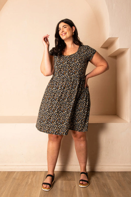 Canicule Dress by Cherry Bobin, Terrazo, short sleeves, round neck, defined waist, gathered skirt, above the knee length, sizes XS to XL, made in Quebec