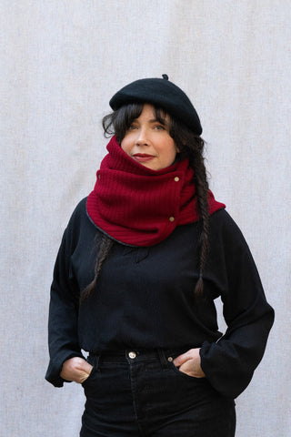 Sussex Scarf by Kazak, Red, adjustable with snaps, wool, knit lining, made in Montreal