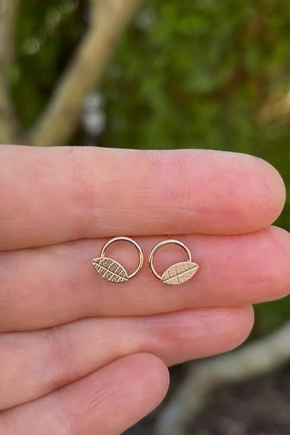 Tiny Leaf Circle Stud Earrings
