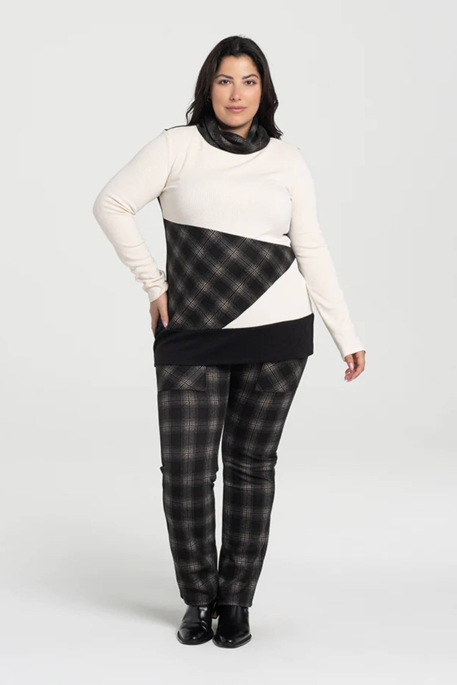 Irena Pants by Kollontai, Black, plaid, pull on waist, slim fit, patch pockets, sizes XS to XXL, made in Montreal
