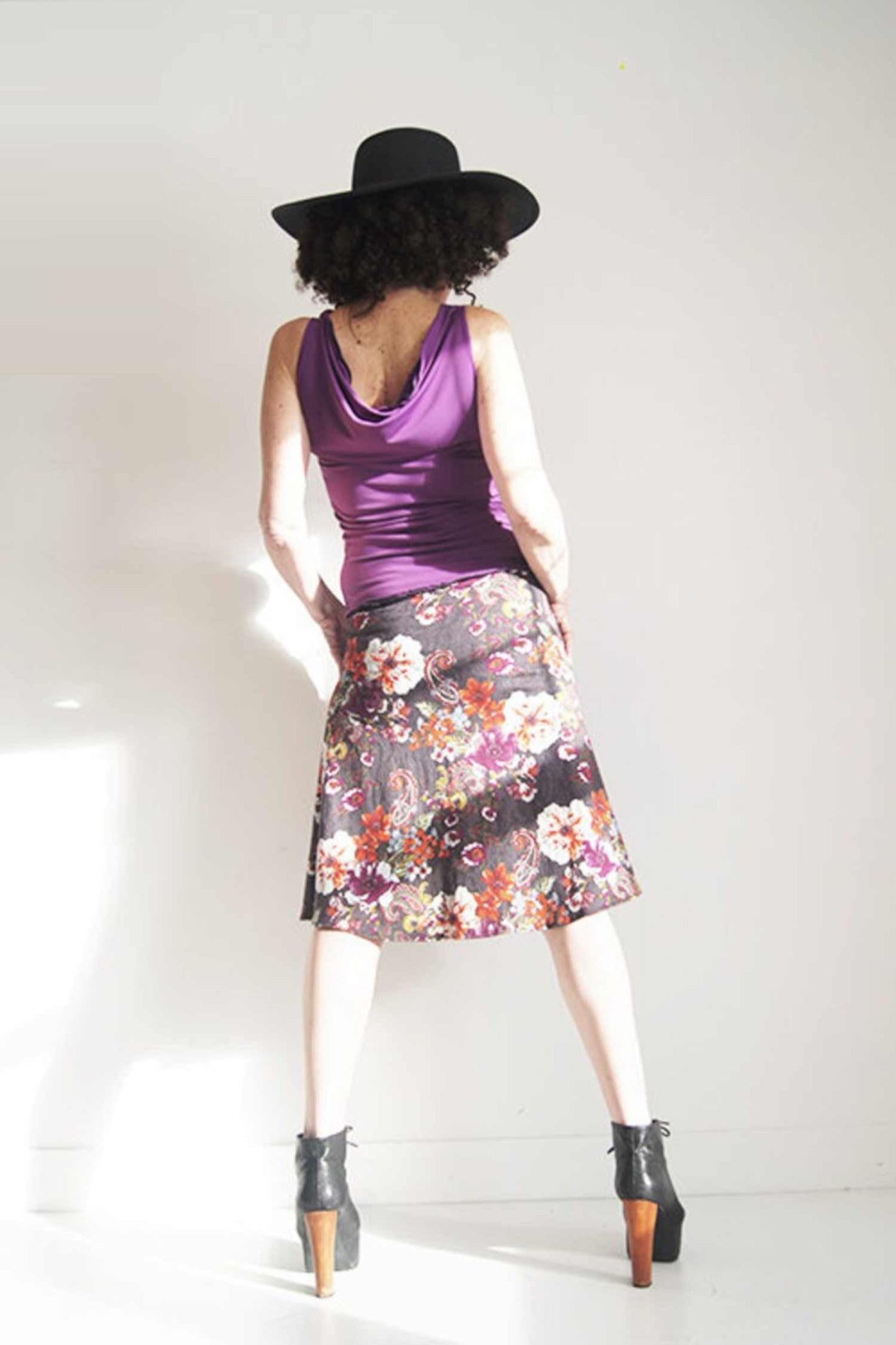 Bias Skirt by SI Design, Grey Floral, back view, A-line skirt, elastic waist, knee length, sizes S-L, made in Montreal
