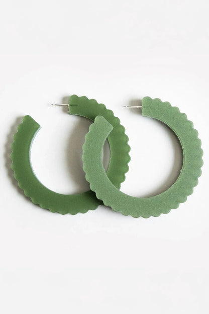 Earrings Scallop Large Hoop