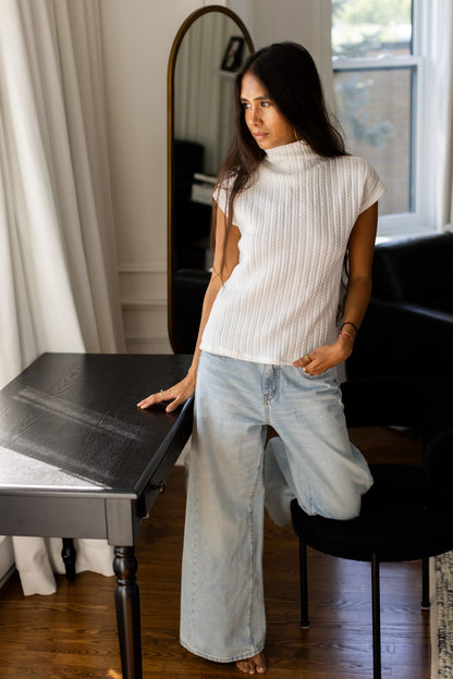 Sleeveless Turtleneck Sweater Vest