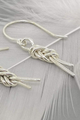 Sterling Silver Necklace With A Twist